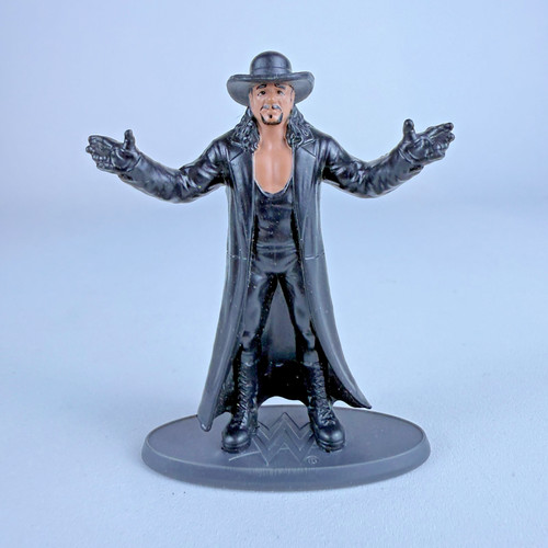 Wwe wrestler the undertaker - wrestler,